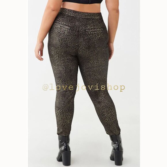 Curvy 3X! NWOT Metallic Leopard Jeans | Statement Stretch for Night Out Energy - Picture 1 of 7